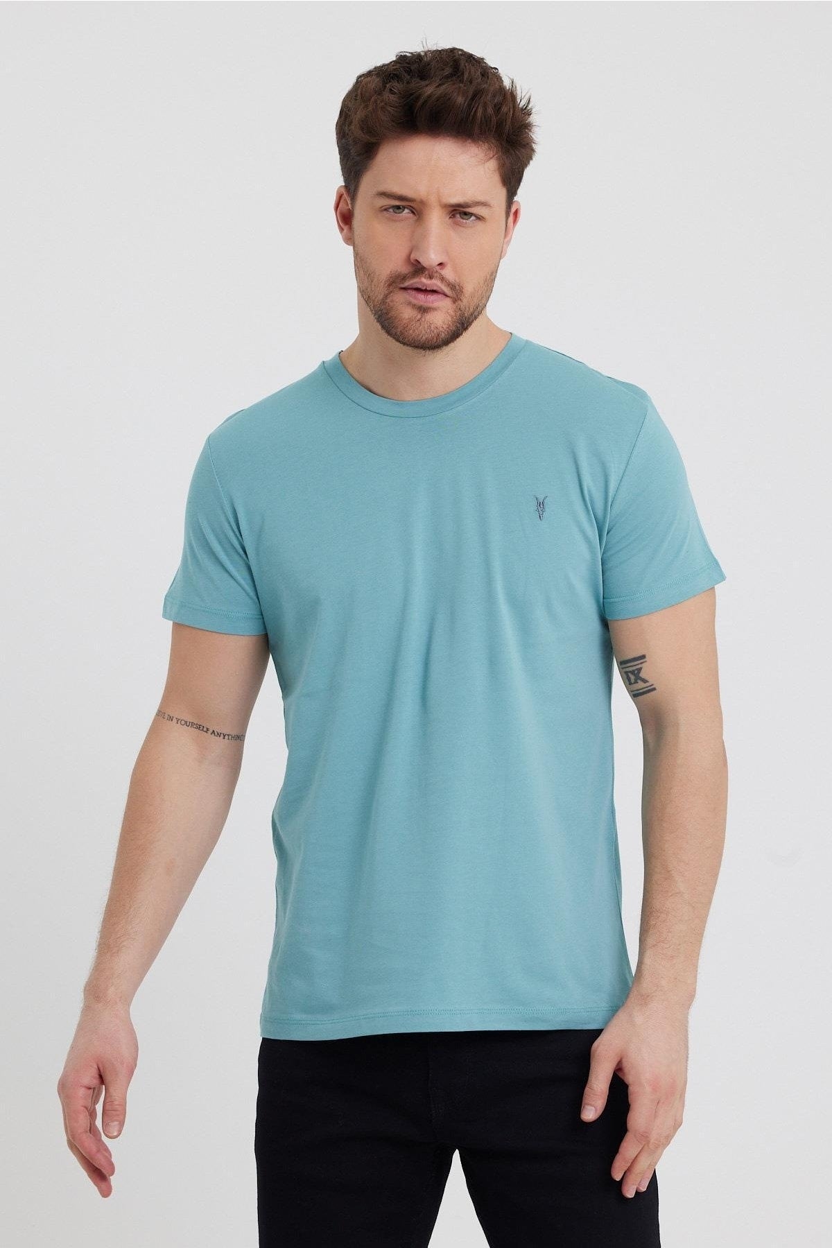 Standard Pattern Basic Crew Neck 5-Piece T-shirt Pack