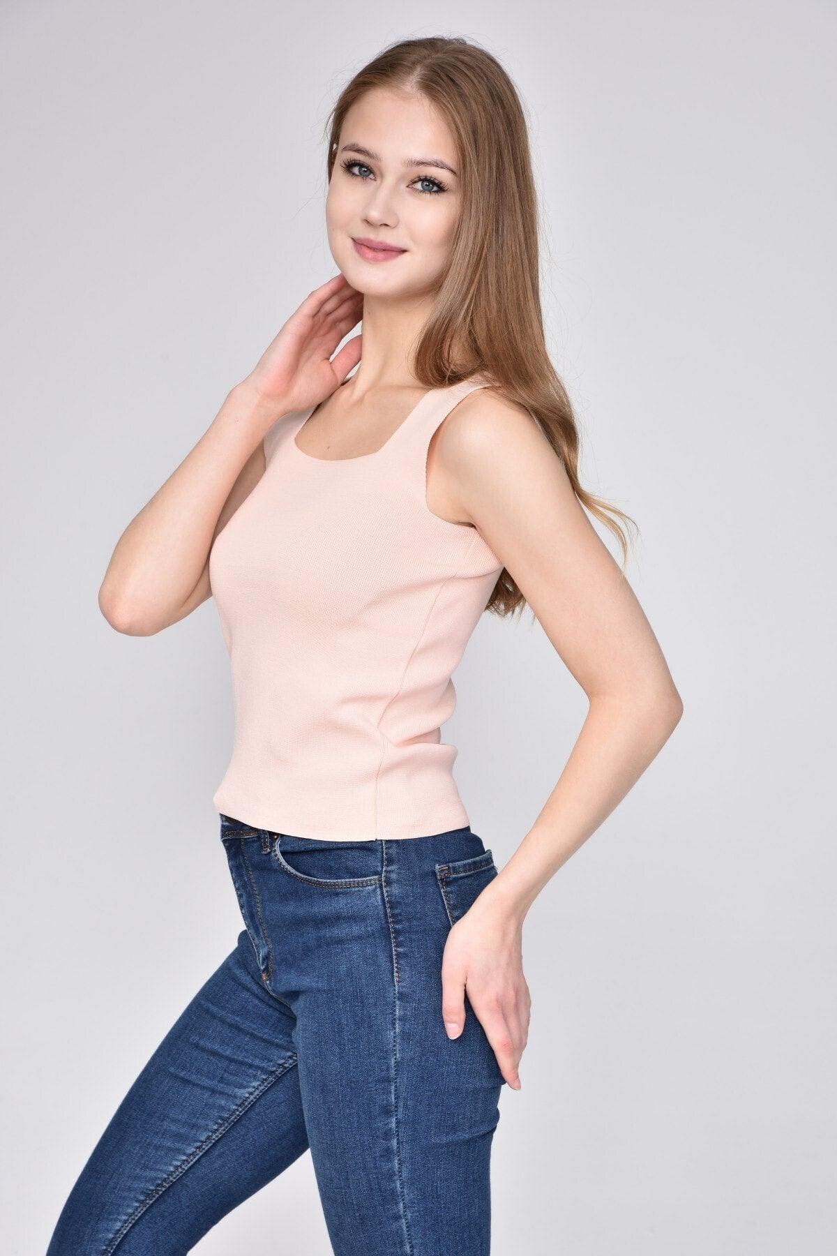 Women's Powder Thick Strap Square Collar Summer Athlete Knitwear Blouse - Swordslife