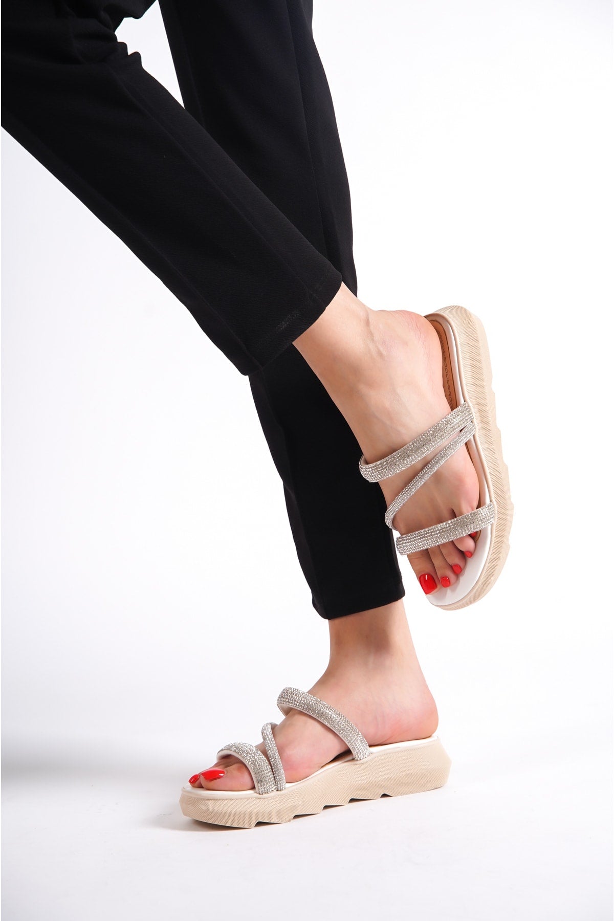 Women'S Cream-White Flat Sole Stone Stylish Slippers Wsb0494