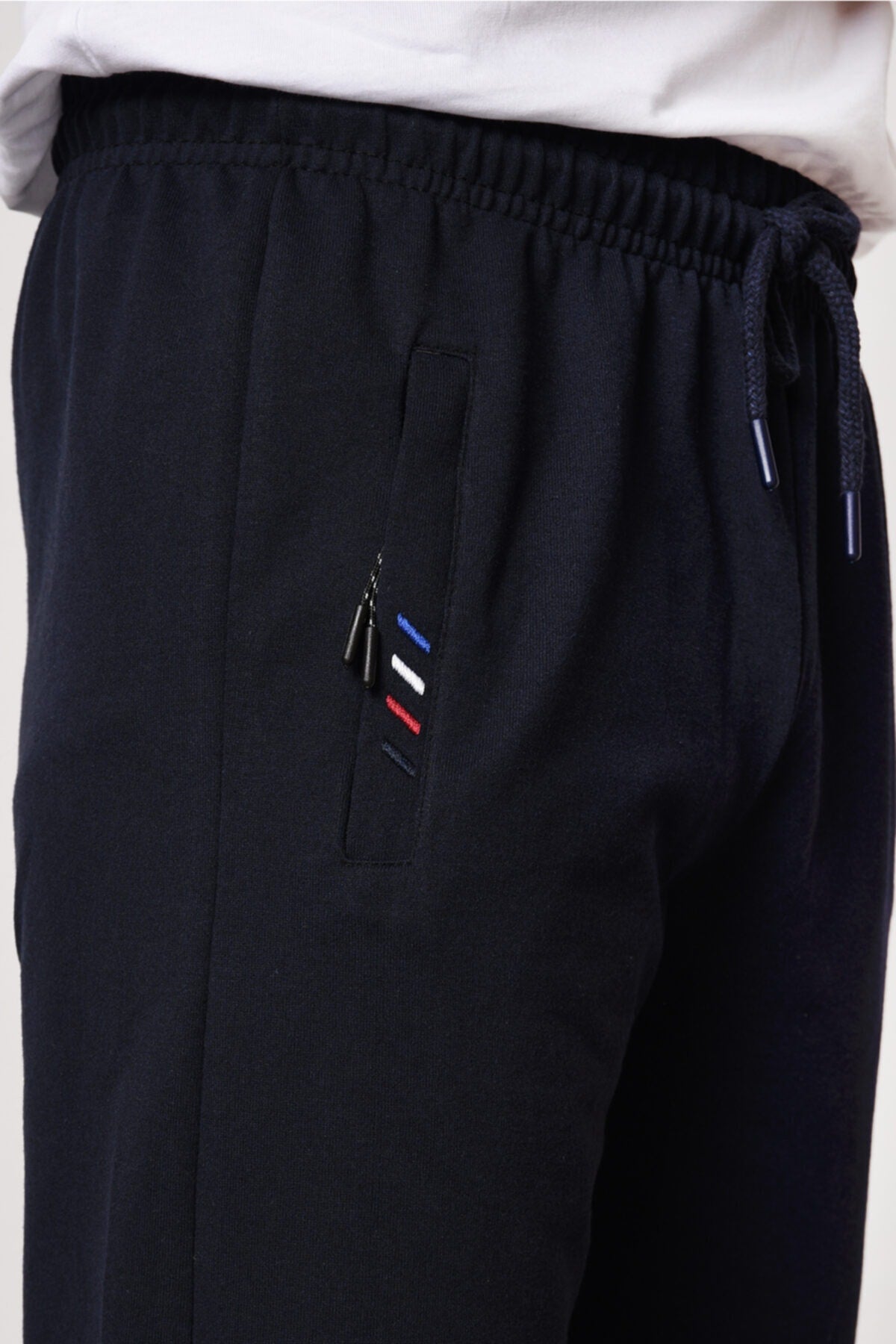 Navy Blue Men's Zipper Pocket Embroidery Detailed Straight Leg Casual Fit Sweatpants