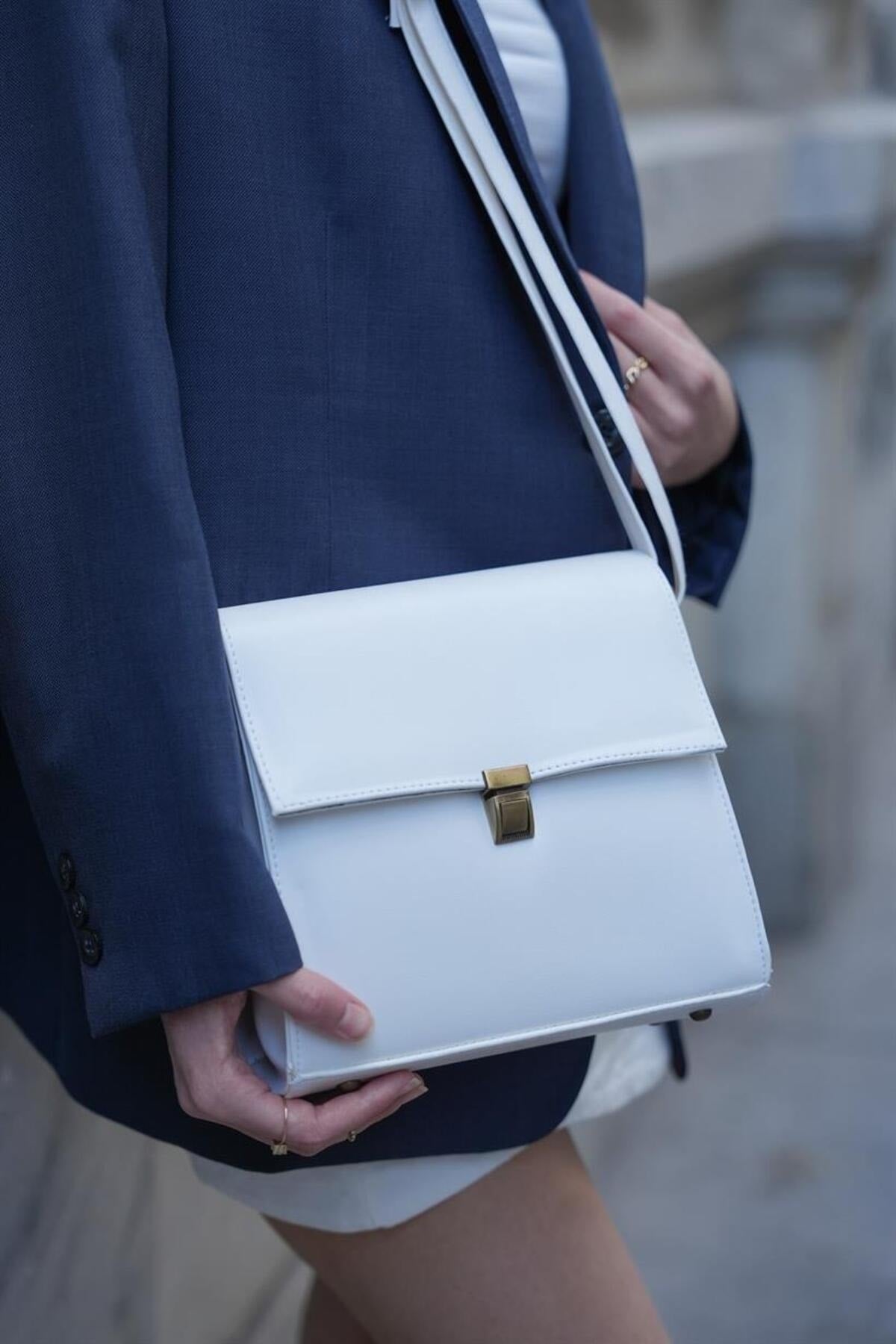 White Women'S Designer Vintage Bag
