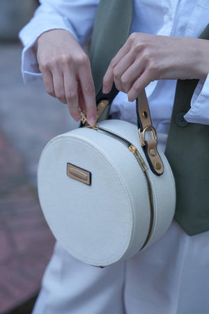 Canvas- Cream Camel Women'S Round Shoulder Bag