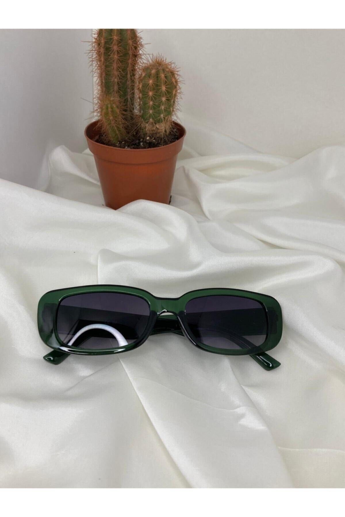 Unisex Vintage Rectangle Green Sunglasses