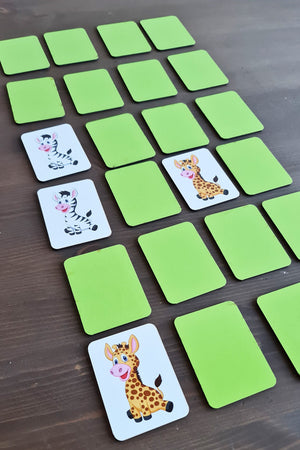 Wooden Intelligence Cards Matching Game Wooden Puzzle Toy (Cute Animals)