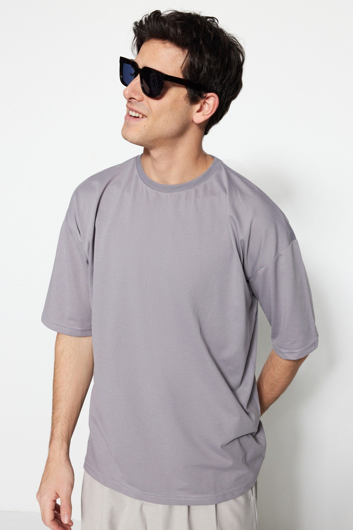 Gray Men's Basic Crew Neck Oversize Short Sleeve T-Shirt