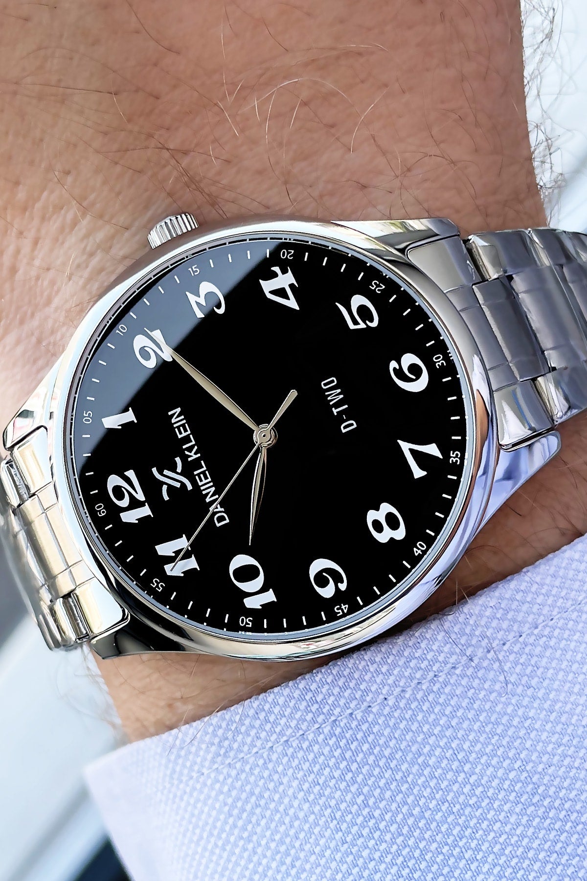 Men'S Wristwatch 3 Atm Waterproof Silver Color Steel Band + Wristband Dke2056C2