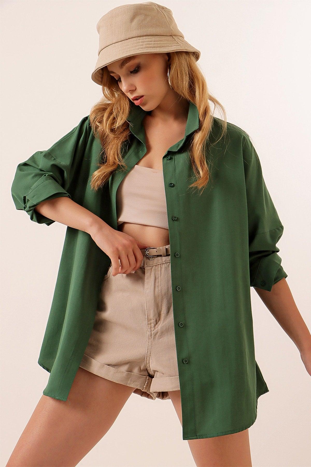 3900 Green Oversize Long Basic Shirt - Swordslife