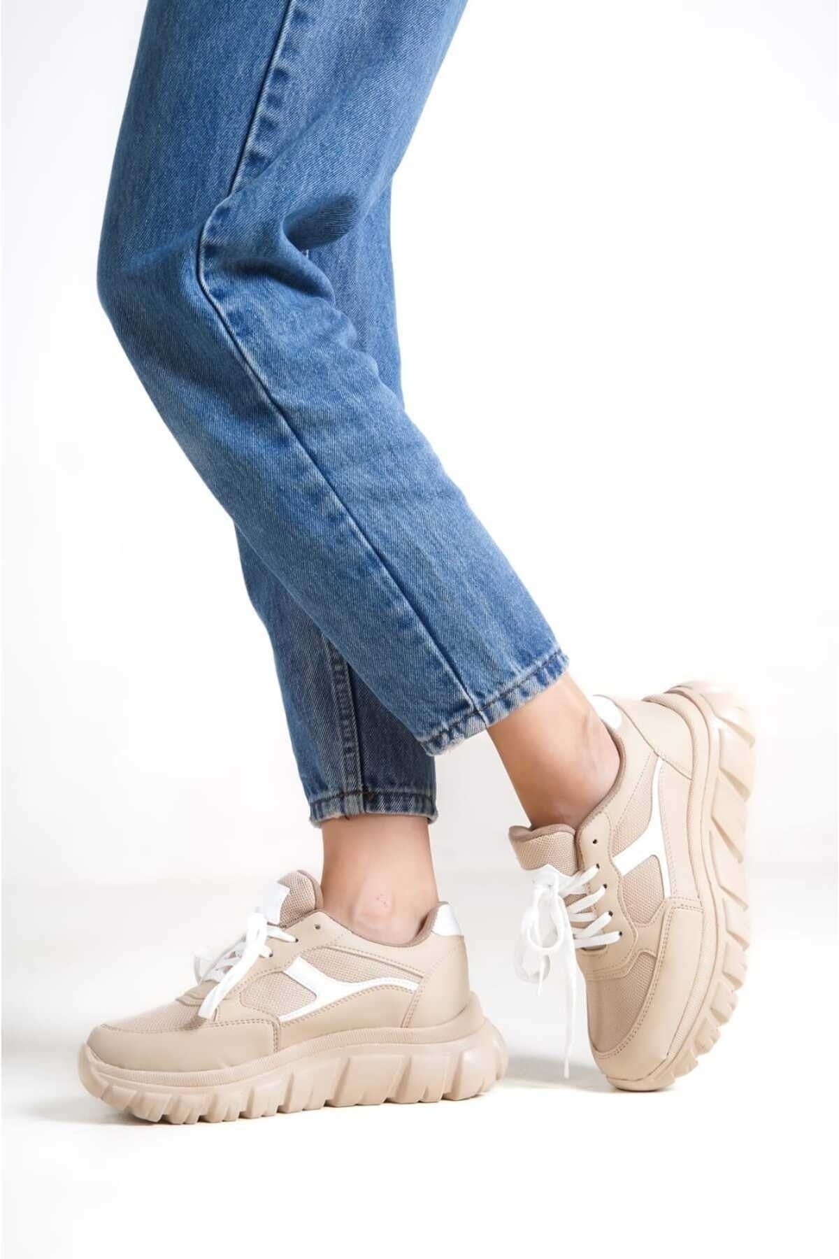 Women's Lace-Up Mesh Casual Sneaker Sneakers RM0474