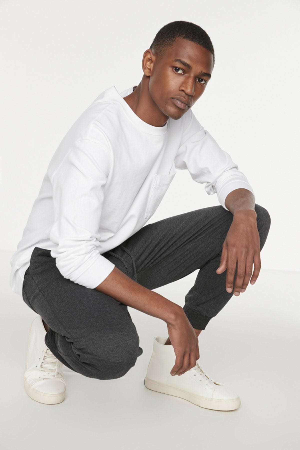 Anthracite Men'S Basic Regular/Normal Cut Elastic Jogger Sweatpants Tmnss20Ea0053