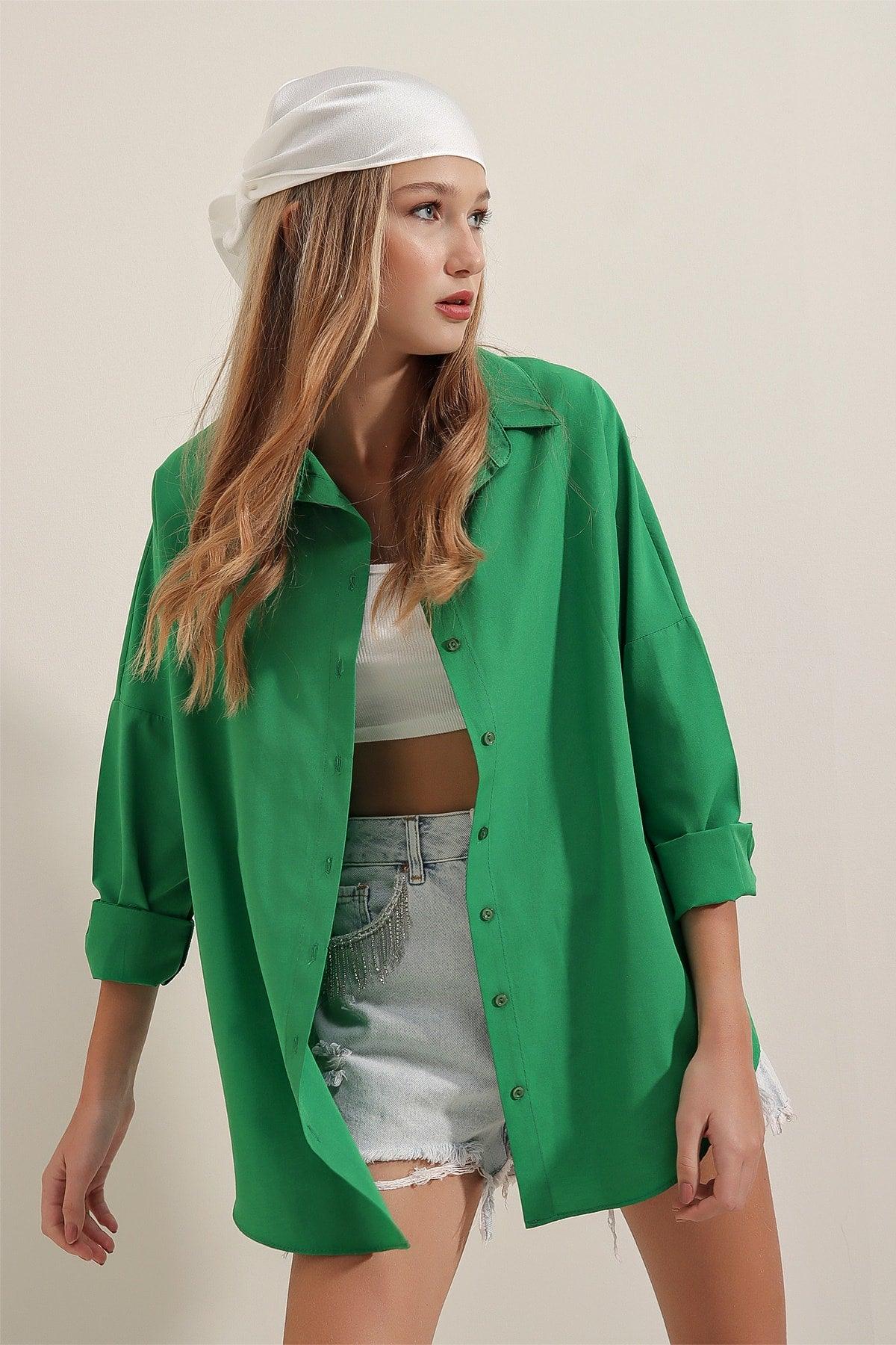 3900 Oversize Long Basic Shirt - Green - Swordslife