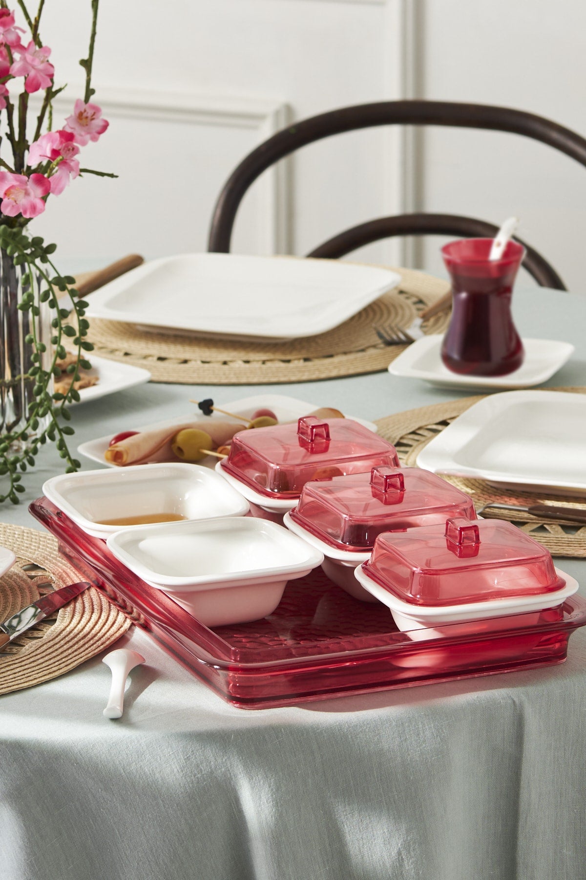 Fabio Red Porcelain 41 Pieces 6 Person Breakfast Service Set Square