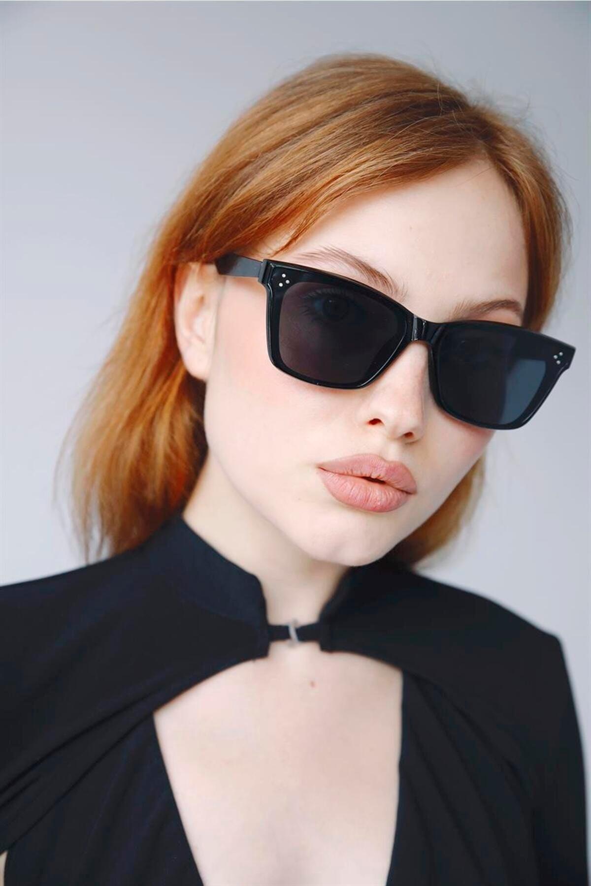 Rowena Black Sunglasses - Swordslife