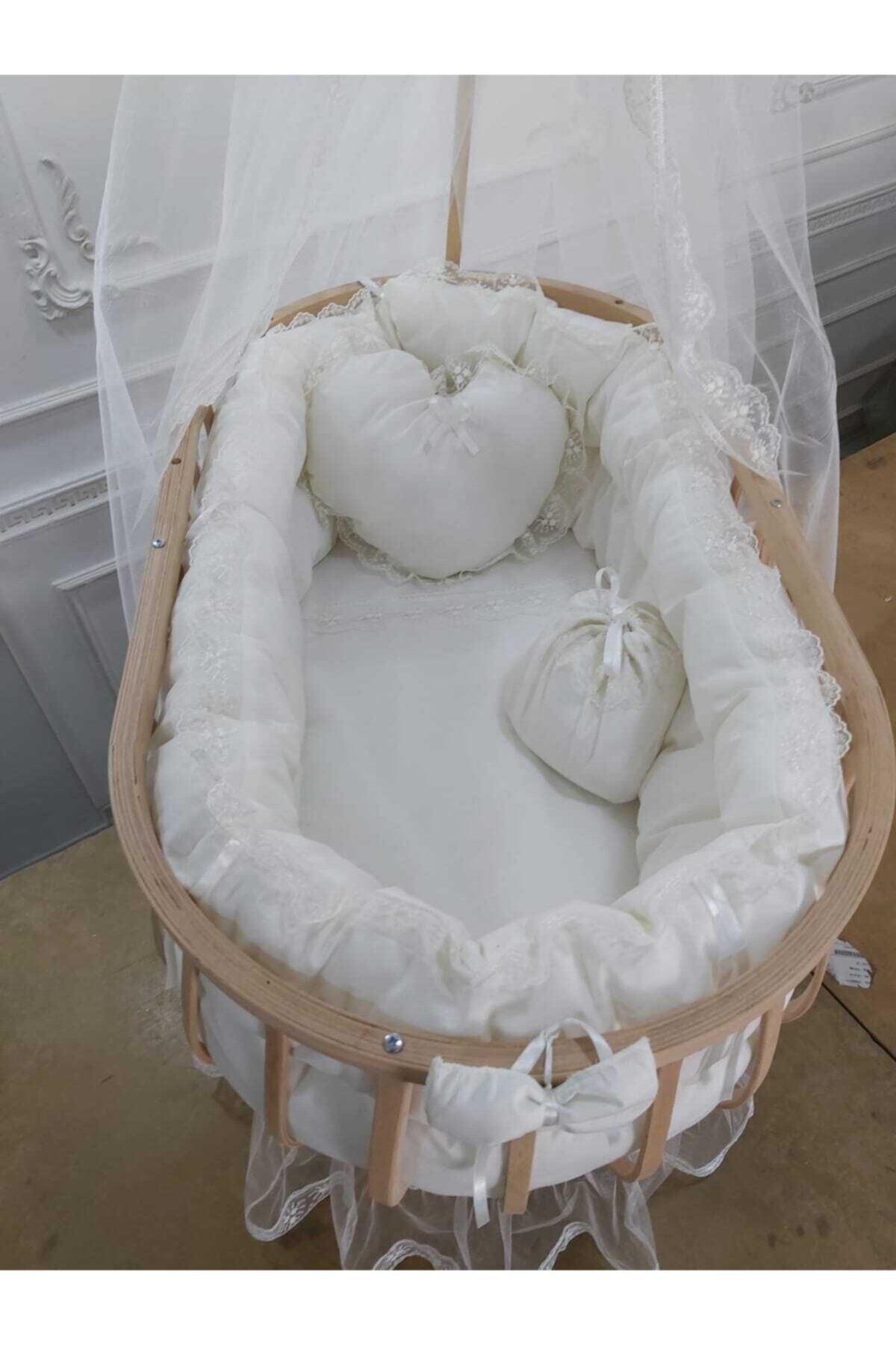 Cream Pufidik Basket Crib Bedding Set (Cradle Not Included)