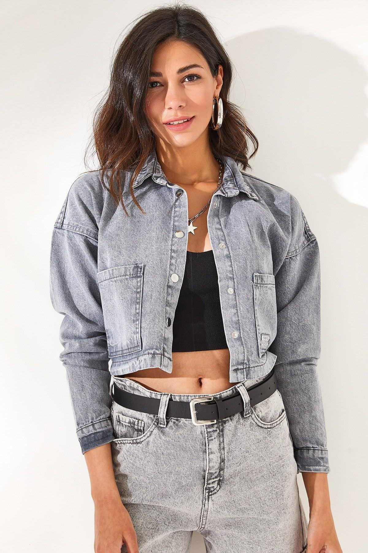 Women's Gray Double Pocket Crop Denim Jacket CKT-19000345 - Swordslife