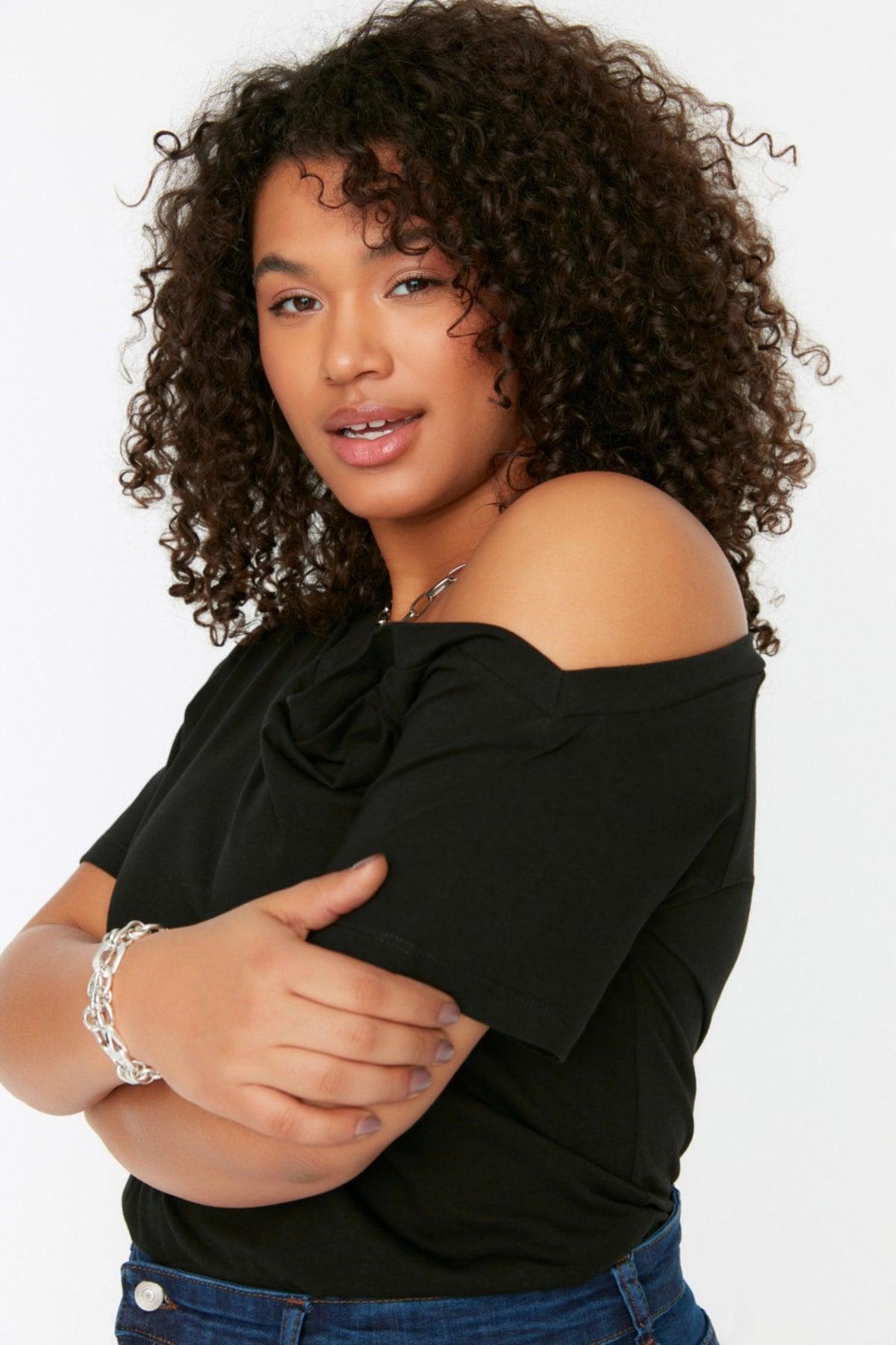 Black Knitted Off Shoulder Detailed Blouse TBBSS22AF0052 - Swordslife