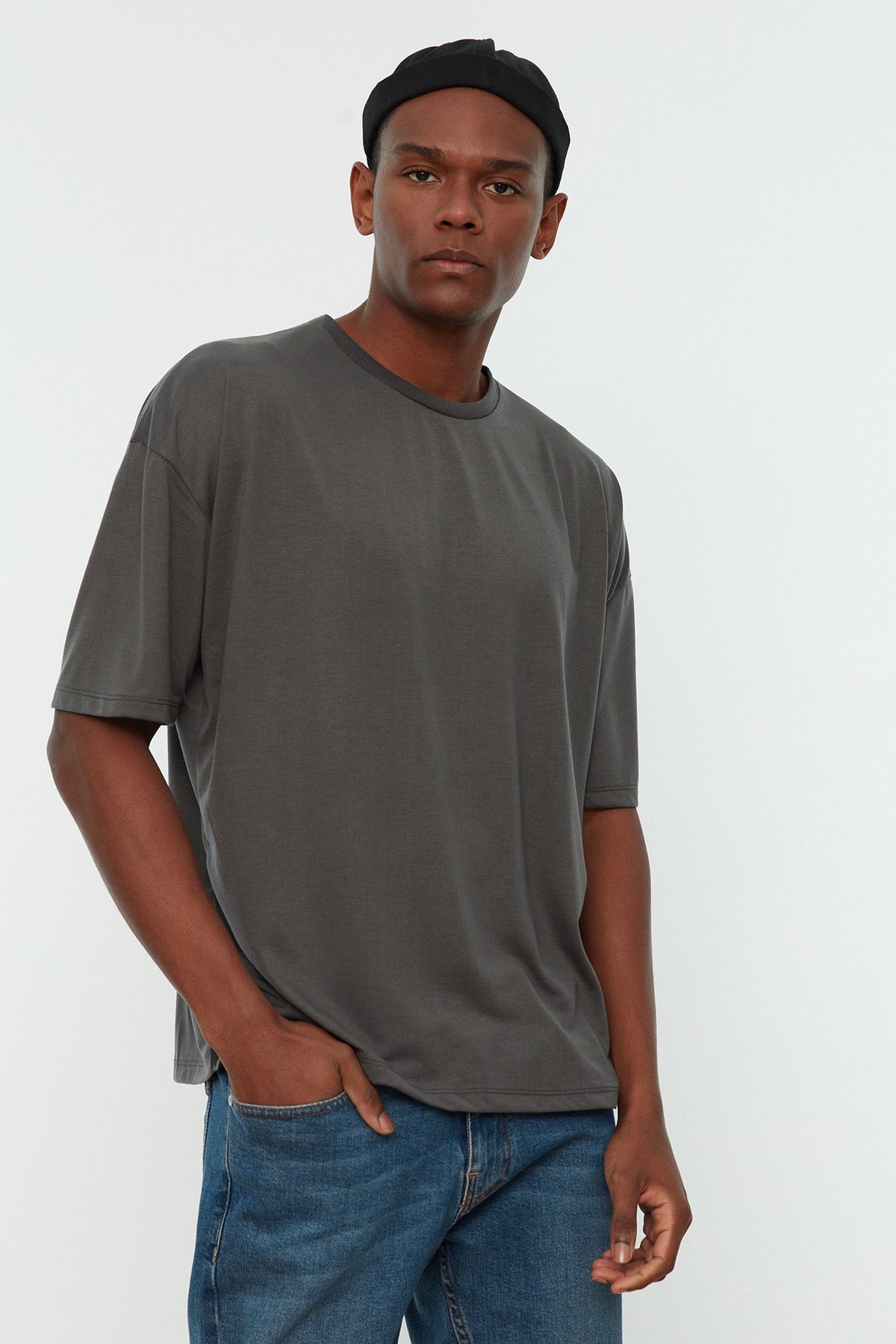 Anthracite Men'S Basic Crew Neck Oversize Short Sleeve T-Shirt Tmnss22Ts0300