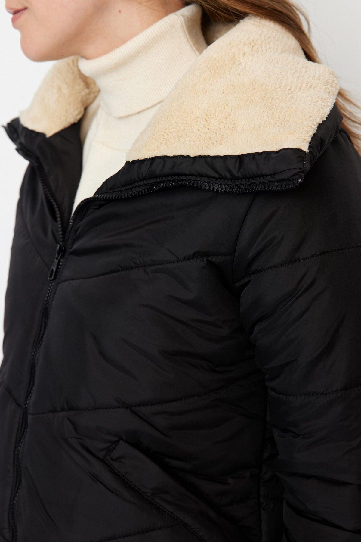 Black Collar Plush Detailed Inflatable Coat TWOAW23MO00412 - Swordslife