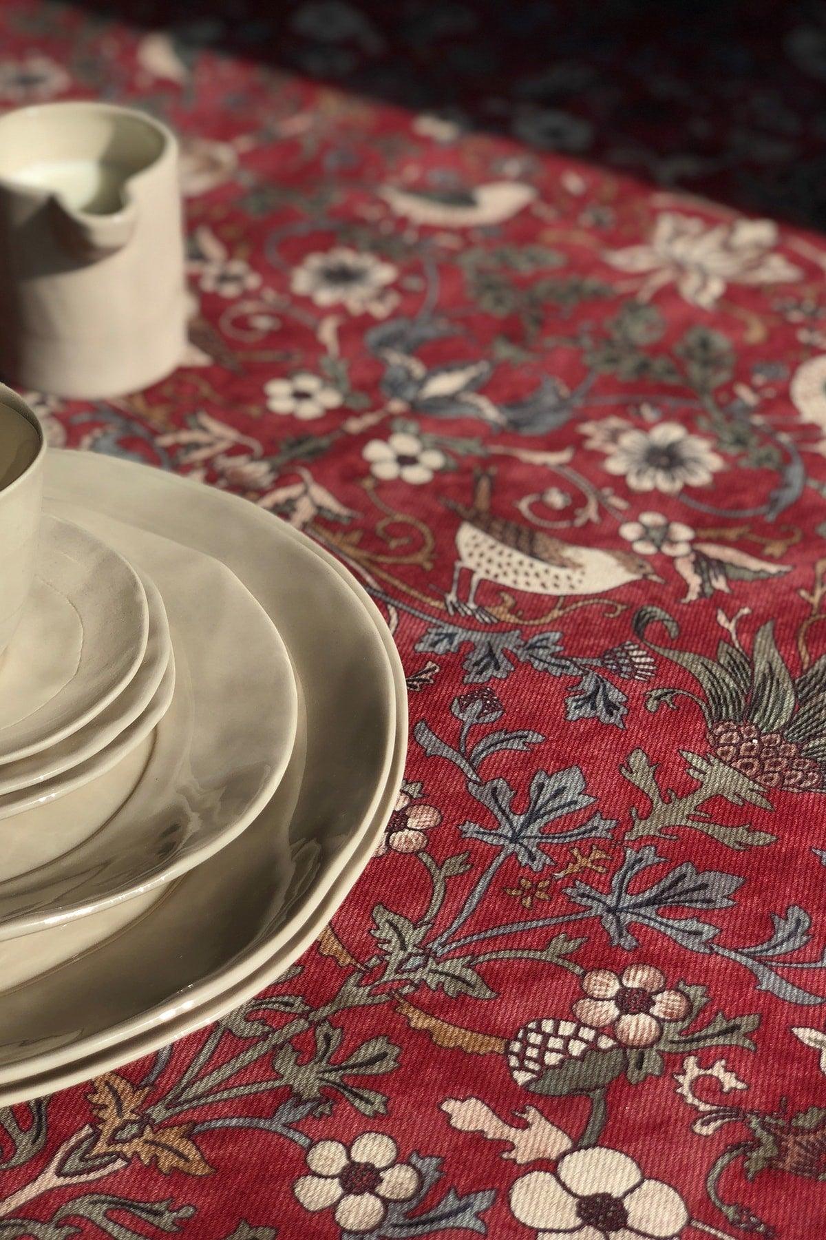 Claret Red Bird Pattern Table Cloth - Swordslife