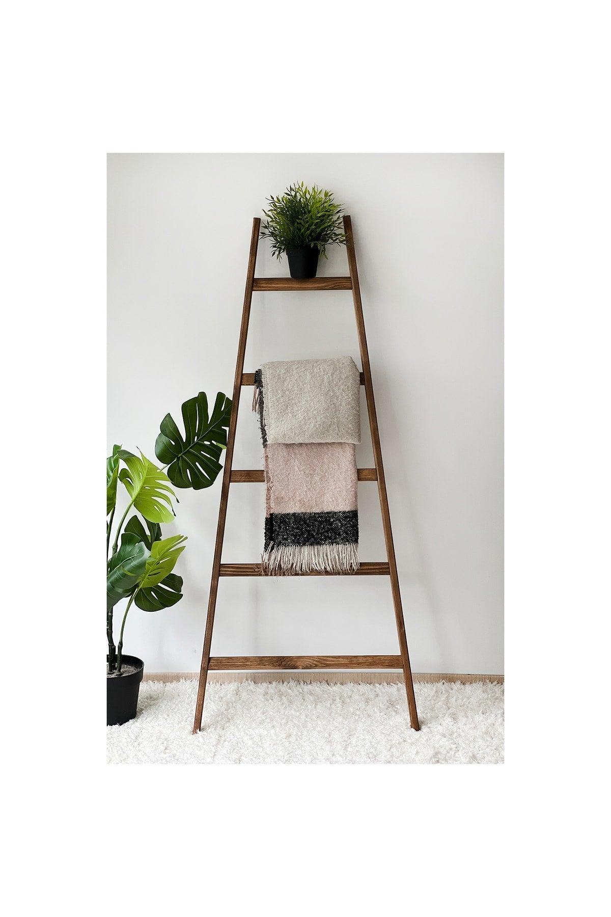 Decorative Stair Standing Clothes Rack - Swordslife