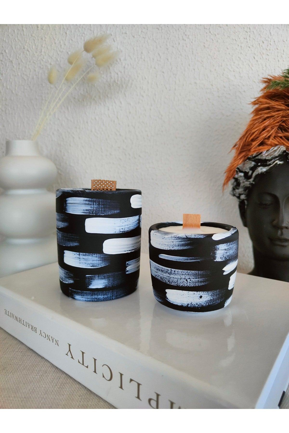 Decorative 100% Soy Wax Sandal & Amber Scented Bamboo Wick Aromatherapy Candle Black and White Set of 2 - Swordslife