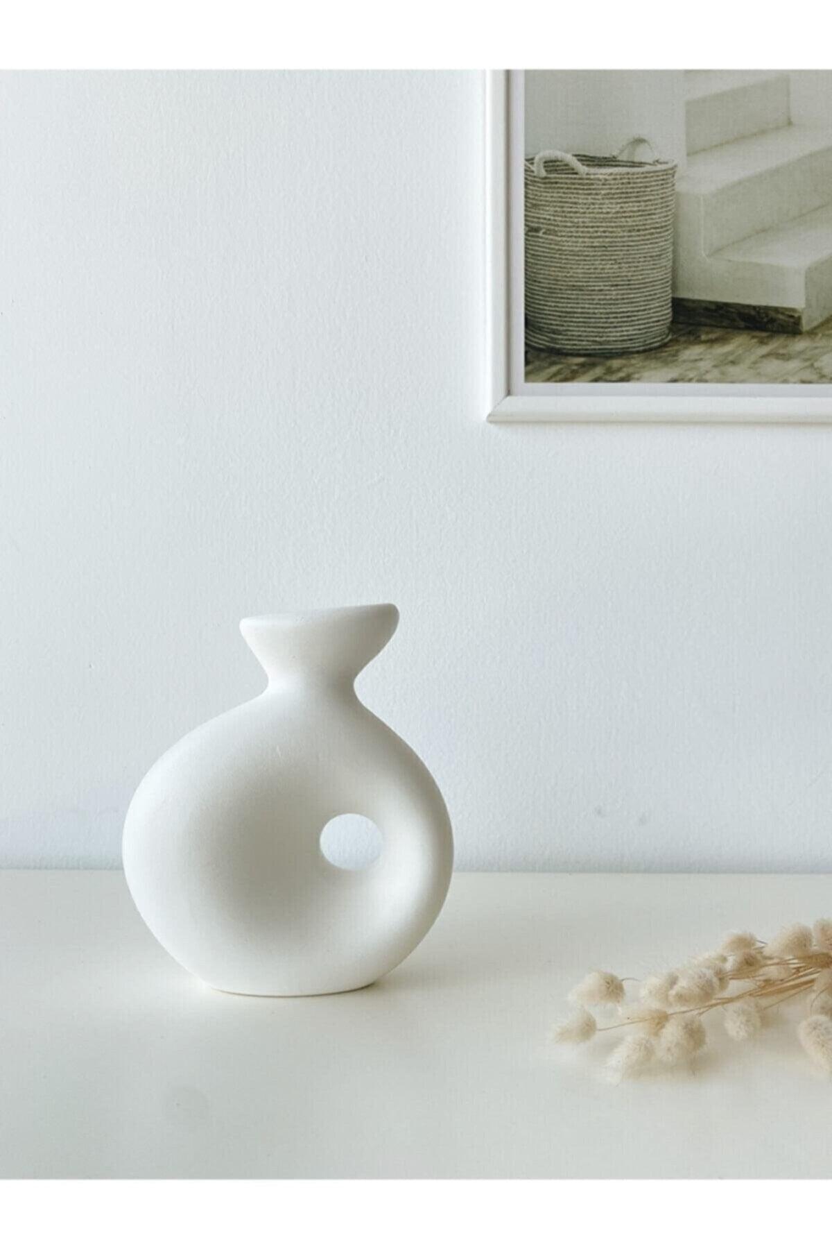 Delta Vase (white) - Swordslife