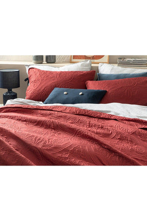 Easton Multi-Purpose King Size Bedspread Set 240x220 cm Claret Red - Swordslife