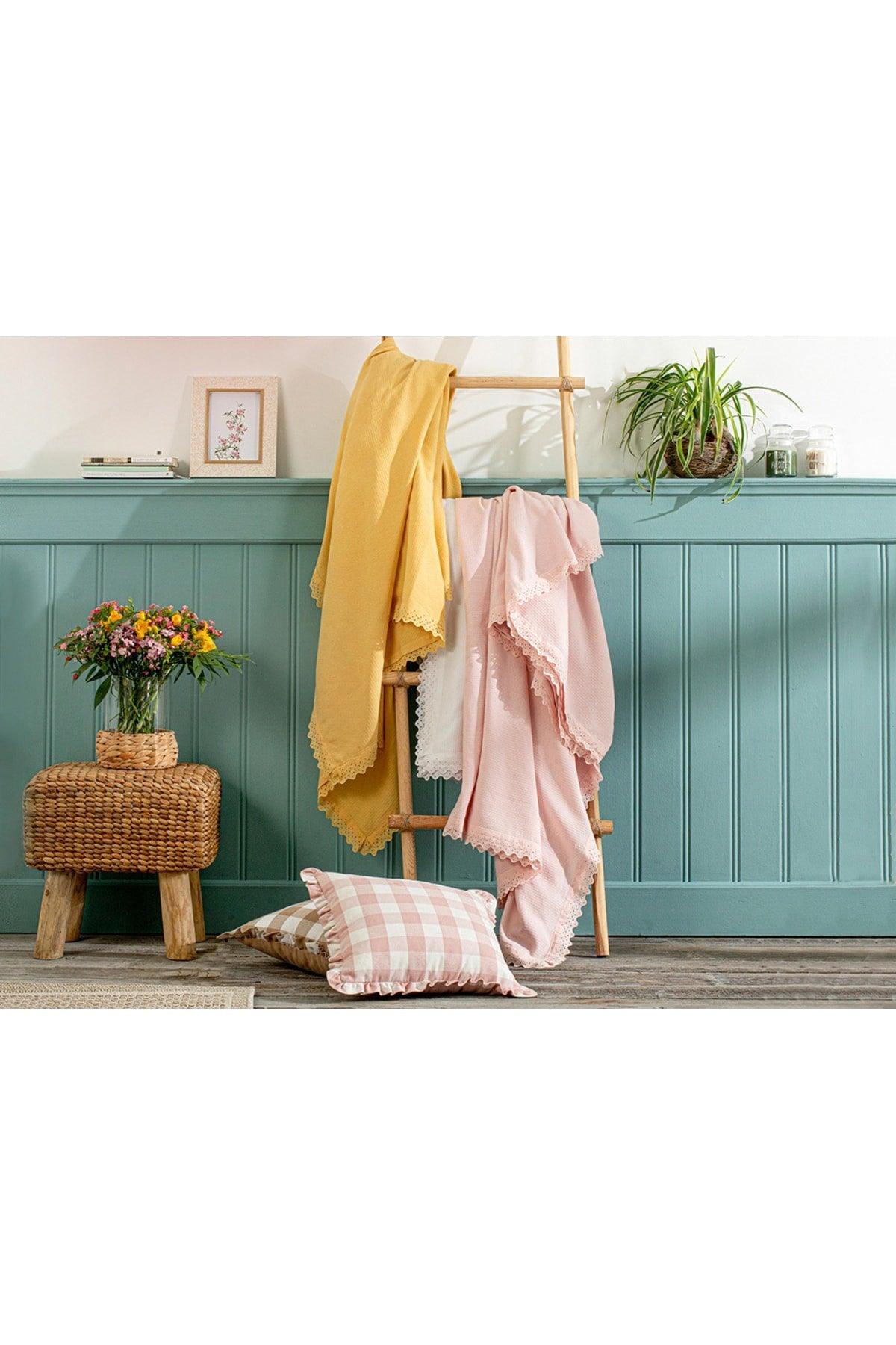 Elegancy Scalloped King Size PIKE 240x220 cm Yellow - Swordslife