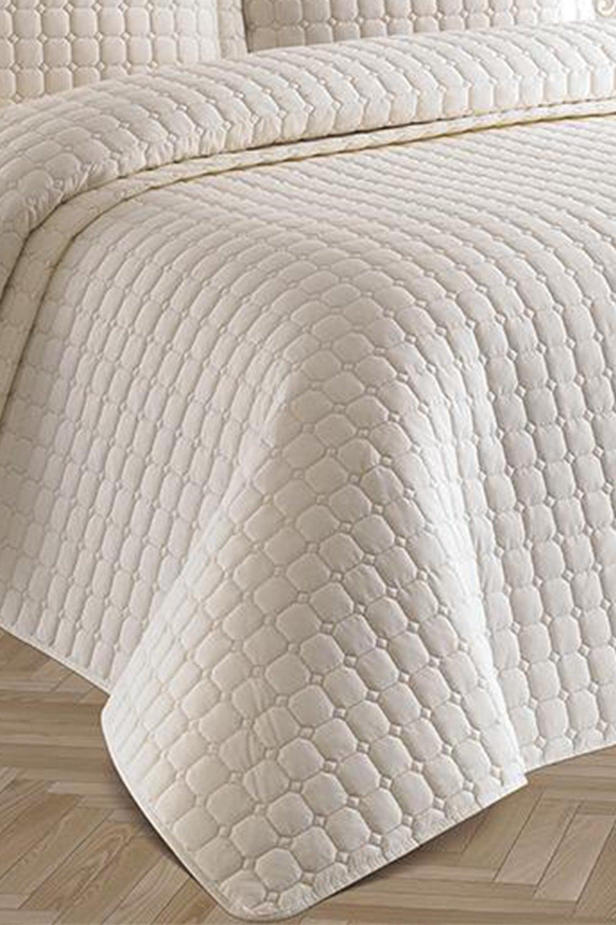 Estiva Double Bedspread Cream - Swordslife