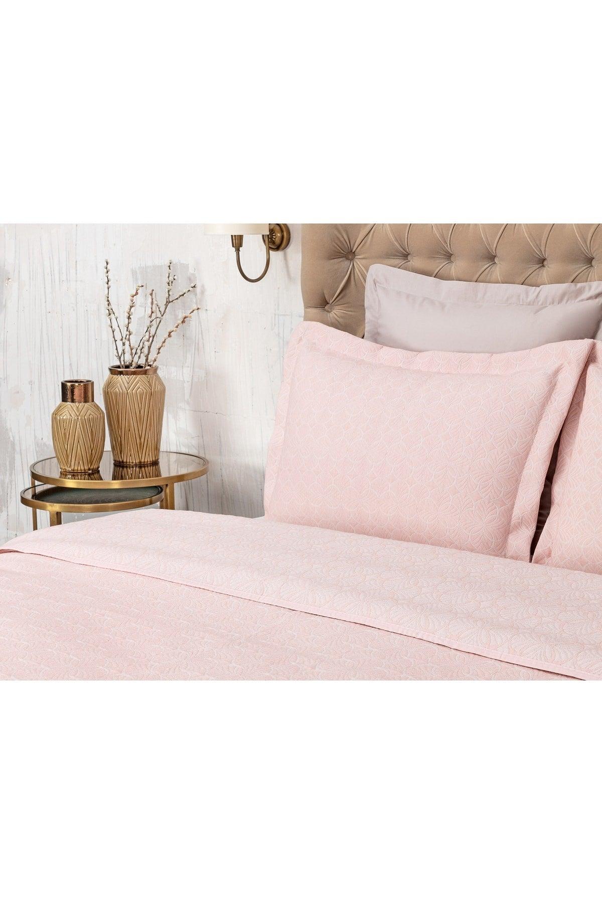 Jolie Double Bedspread - Swordslife