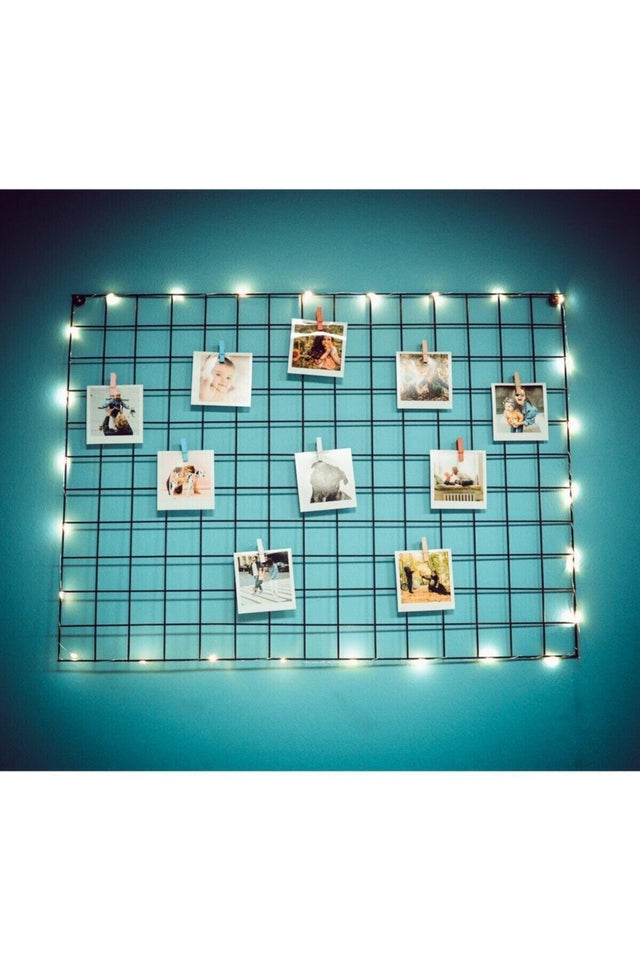 Lighted And Latched Wire Clipboard Photo Hanger