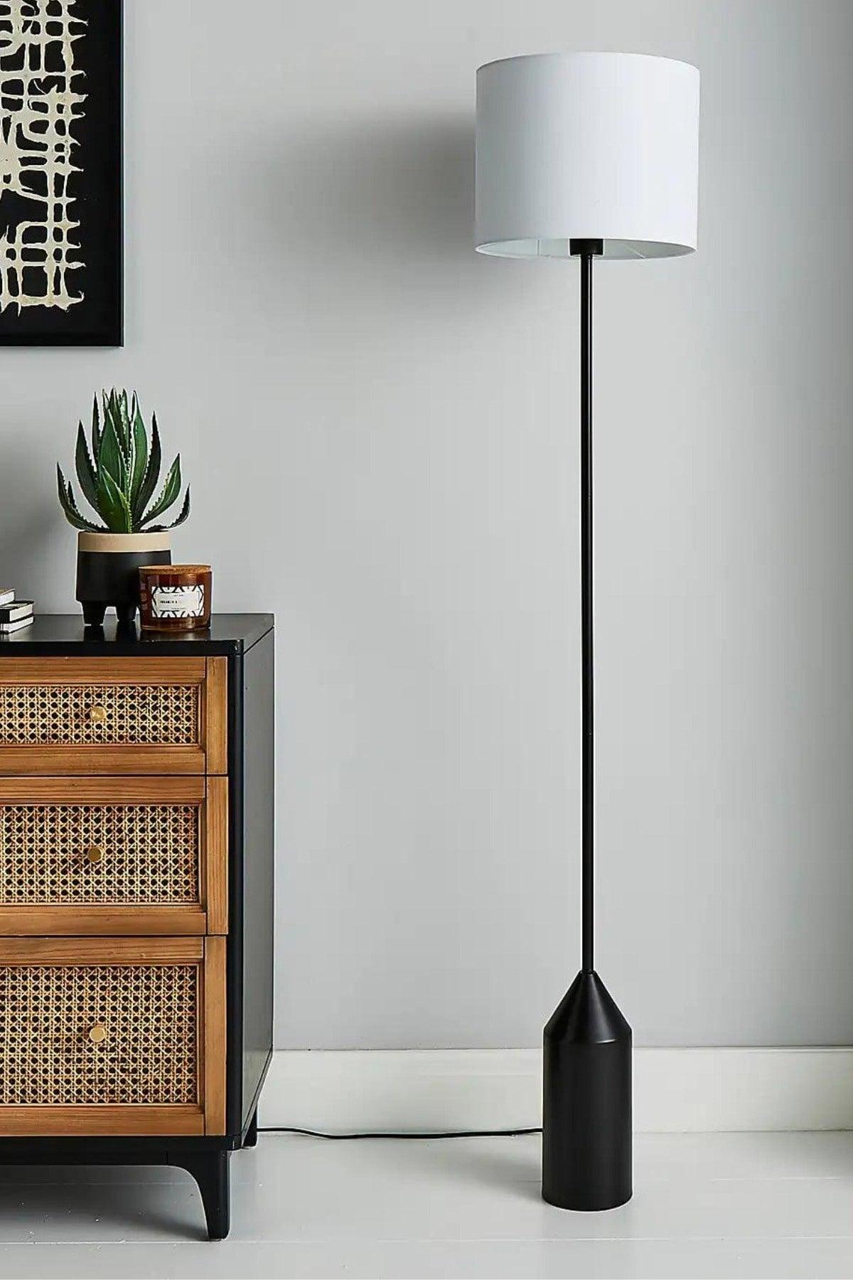 Lmd-it01 Black Metal Floor Lamp - Swordslife