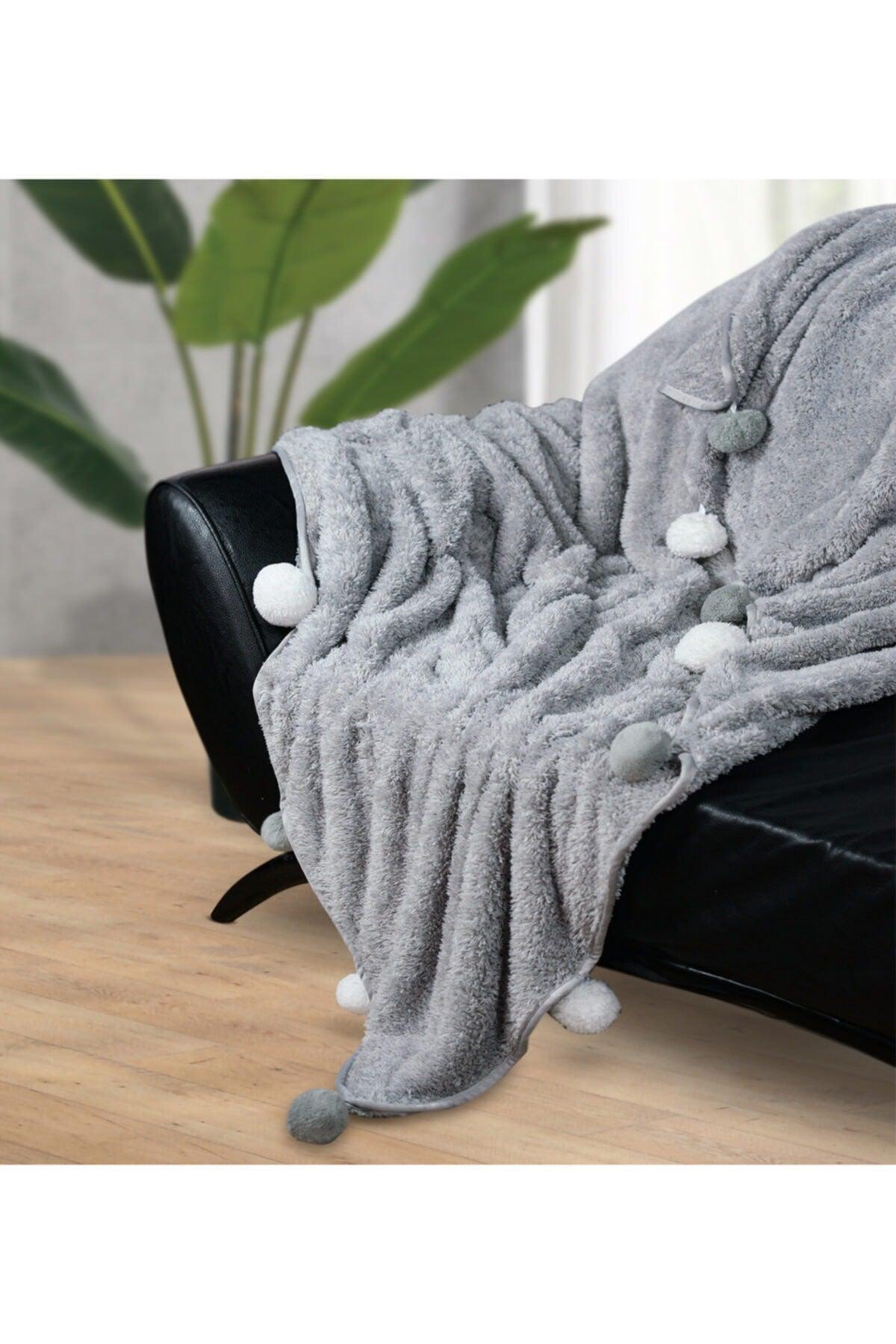 200*220 cm Plush TV Blanket with Pompom - Swordslife