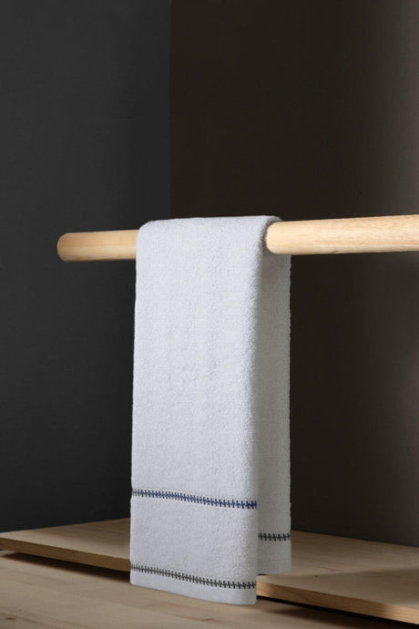 Profundo Single Cloud - Extra Soft, Modern 100% Cotton 50x90cm. Hand / Face Towel - Swordslife