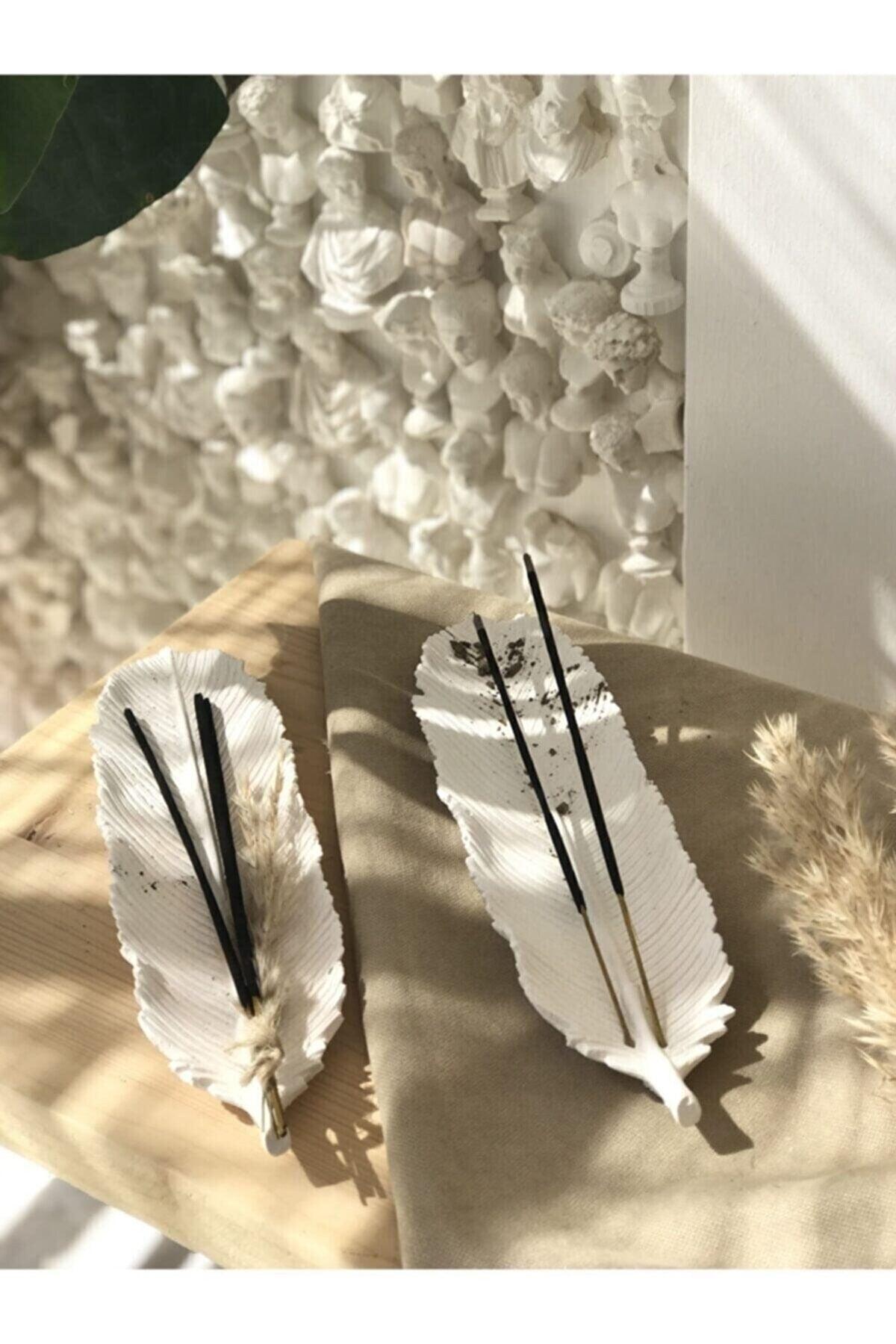 Simurgh Feather Stick Incense Holder 1 Piece White - Swordslife