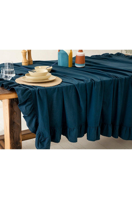 Vague Cotton Frilly Table Cloth 160x240 Cm