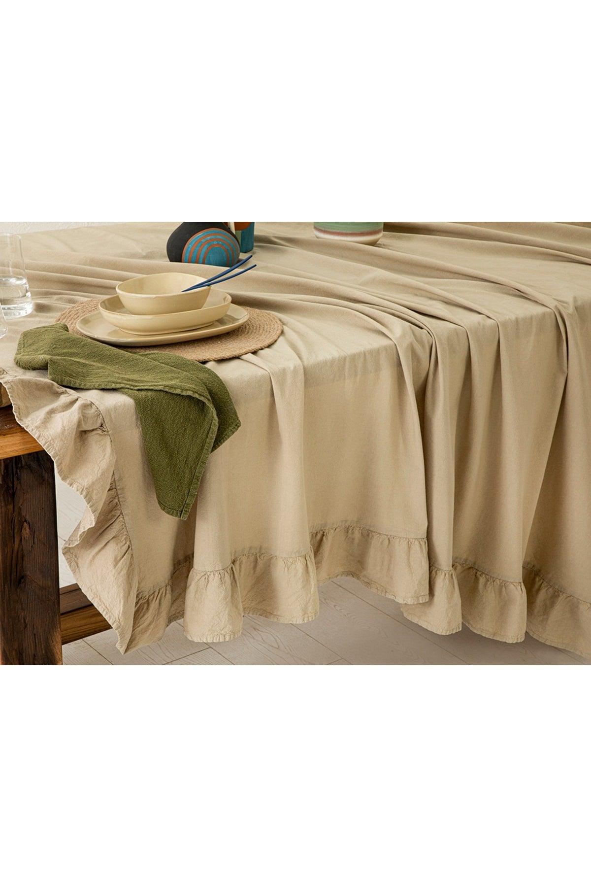 Vague Cotton Frilly Table Cloth 160x240 Cm Beige - Swordslife